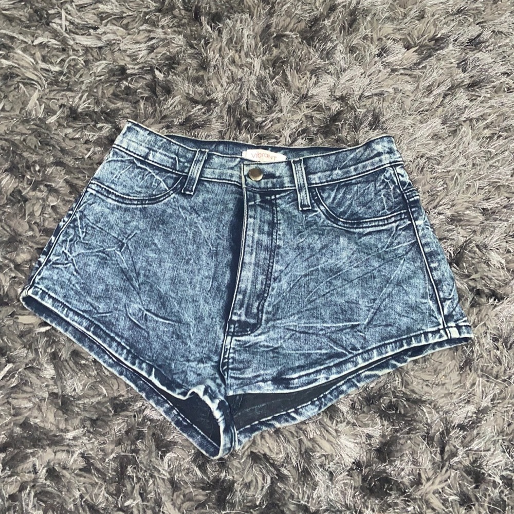 HIGH CUT JEAN SHORTS